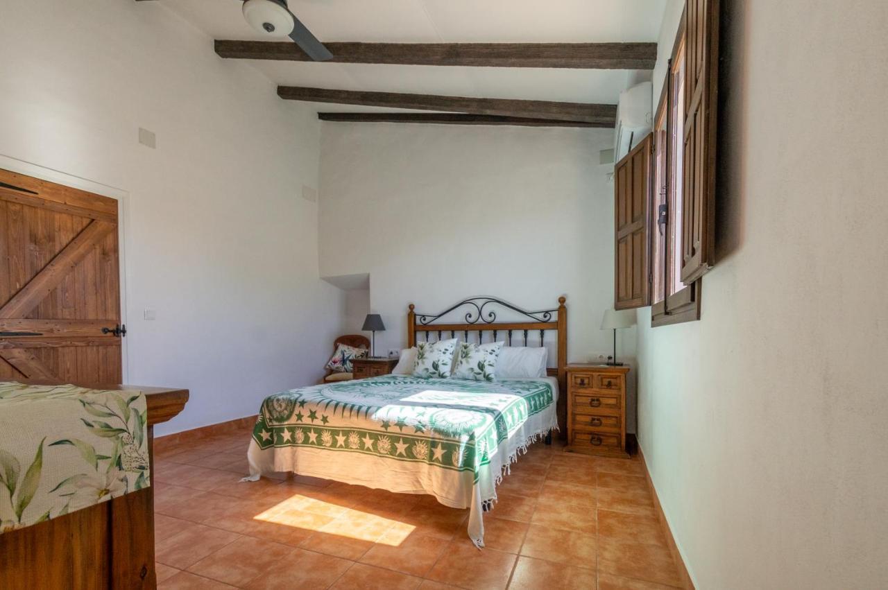 Casa Torres - Traditional Village Experience Canovas Extérieur photo